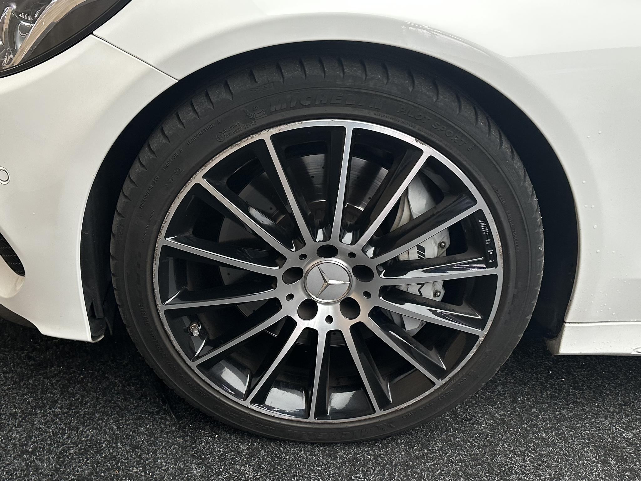 Foto van Mercedes-Benz AMG C 43