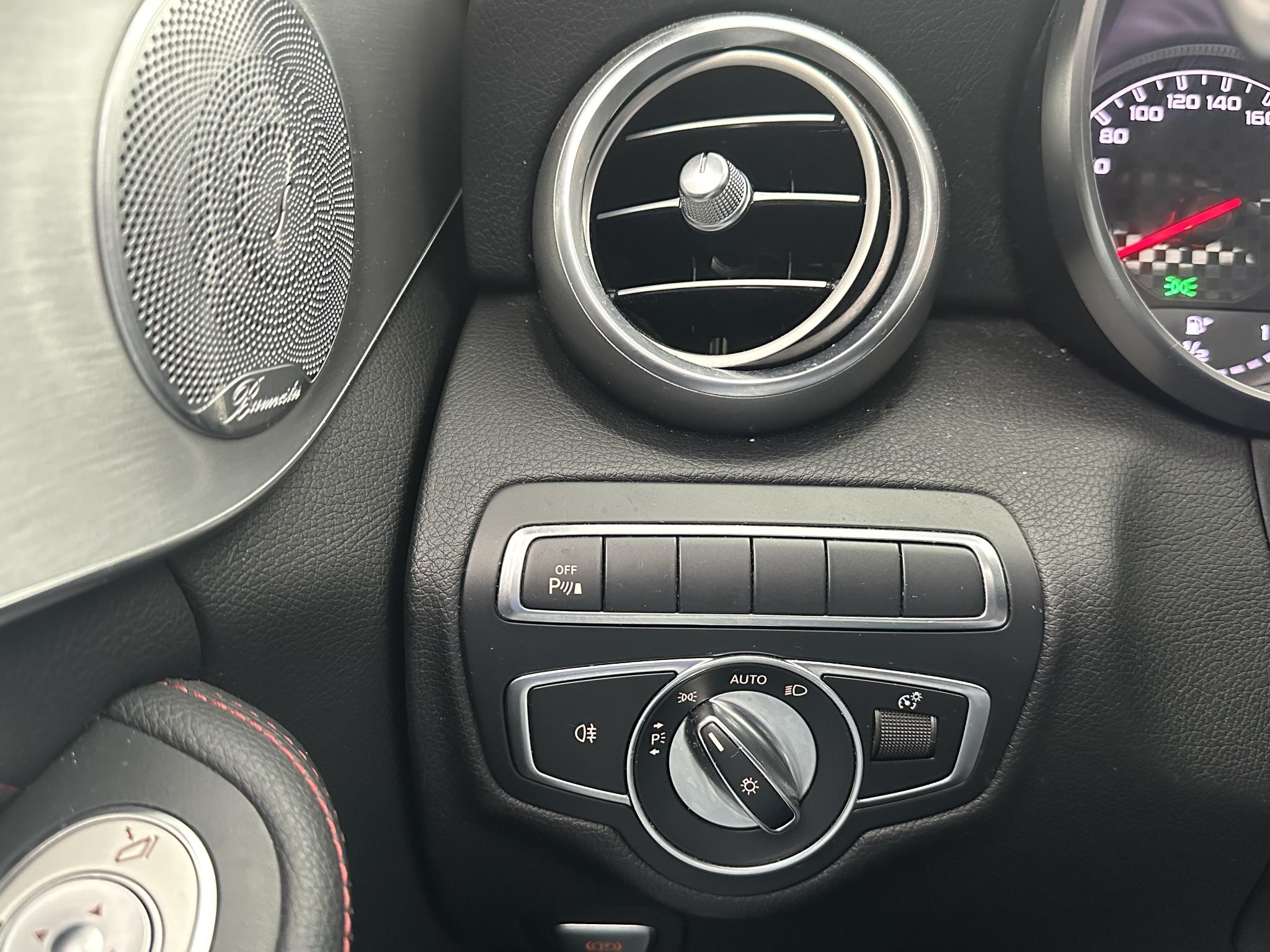 Foto van Mercedes-Benz AMG C 43