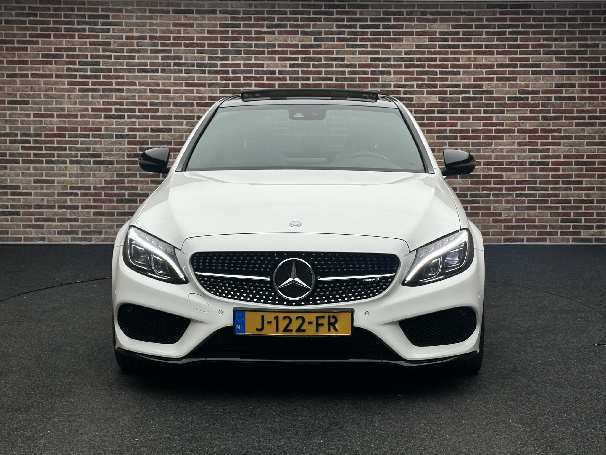 Foto van Mercedes-Benz AMG C 43