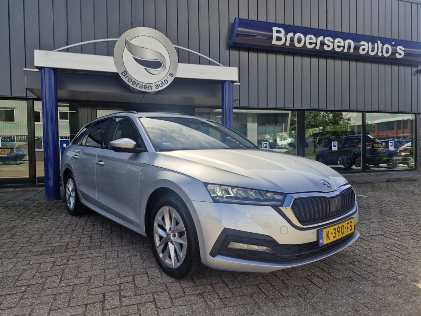 Skoda Octavia 1.0 TSI Business Edition | Automaat | Navigatie | Stoelverwarming | 2020 - voorkant
