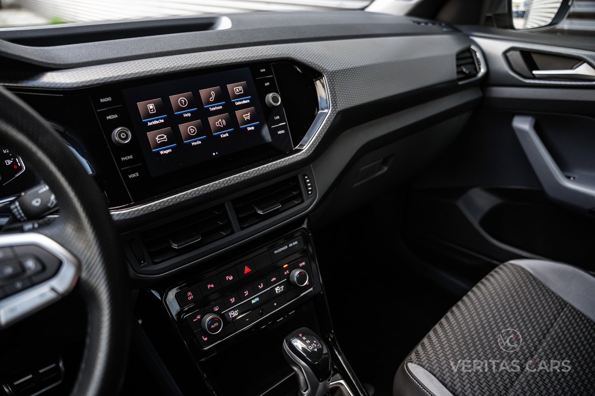 Foto van Volkswagen T-cross