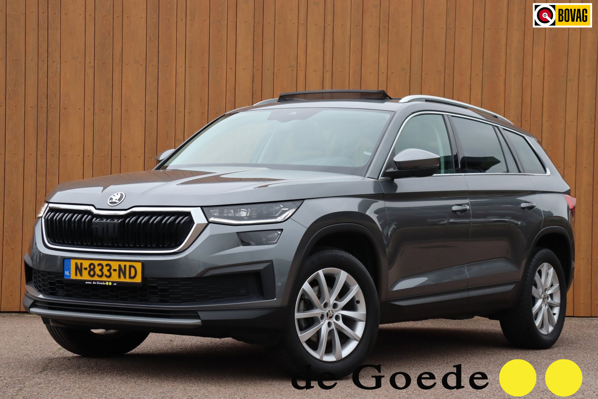 Skoda Kodiaq 1.5 TSI Business Edition pano-dak el.trekhaak camera nw.model 2021 - voorkant