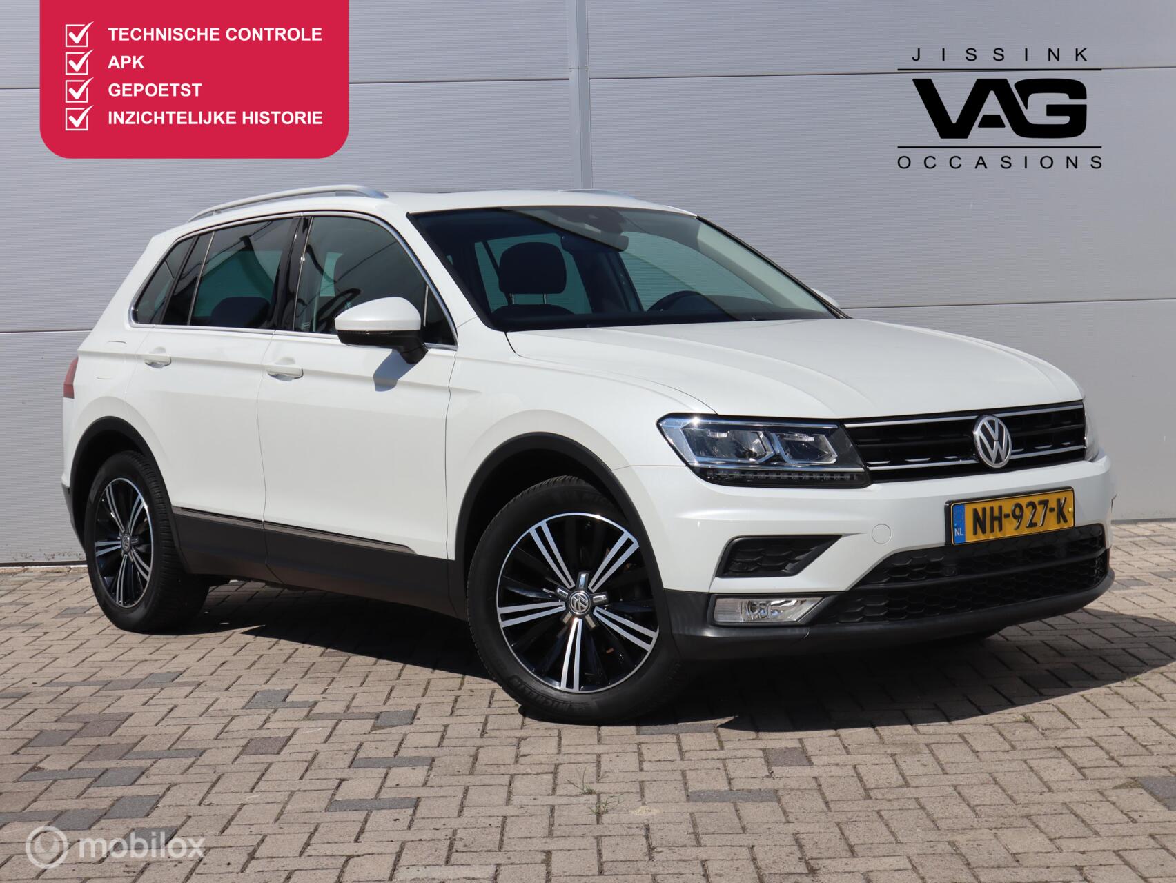 Volkswagen Tiguan Highline 1.4 TSI Trekhaak Virtual ACC Pano LED CarPlay 2017 - voorkant