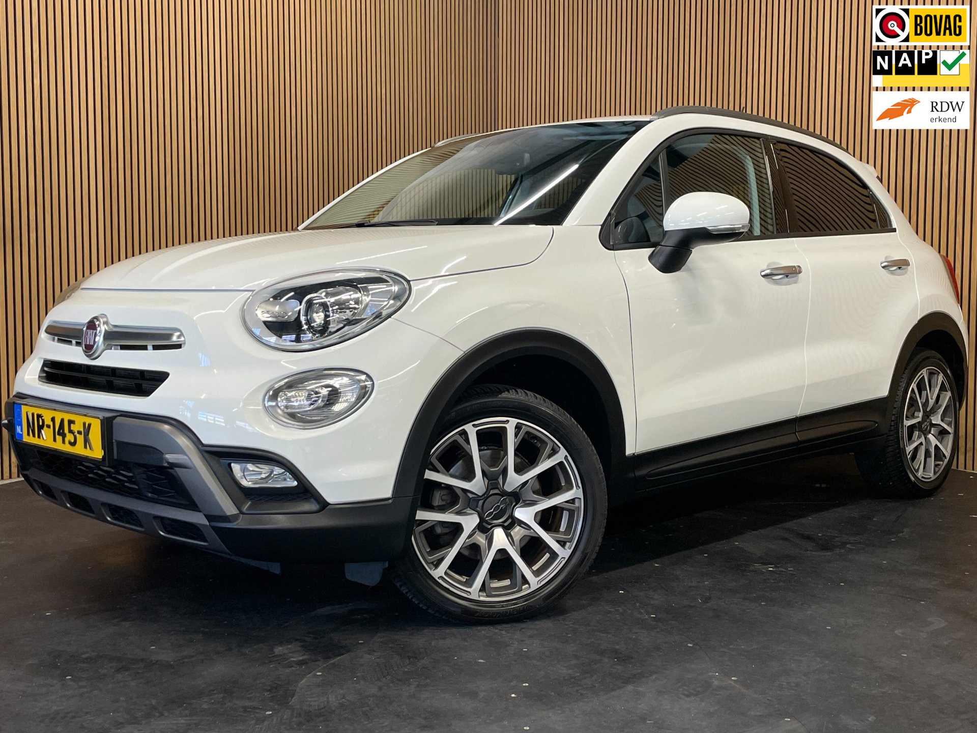 Fiat Fiat 500x 1.4 Turbo MultiAir CrossPlus|AUTOMAAT|TREKHAAK|LEDER|NAVIGATIE|CRUISE+CLIMATE CONTROL|BLUETOOTH|USB|AUX|SD|PDC-A| 2017 - voorkant