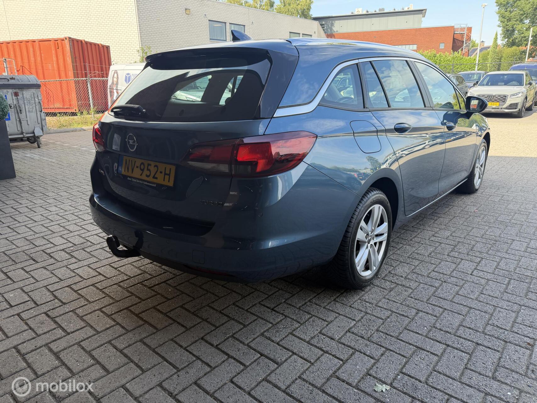 Foto van Opel Astra Sports Tourer