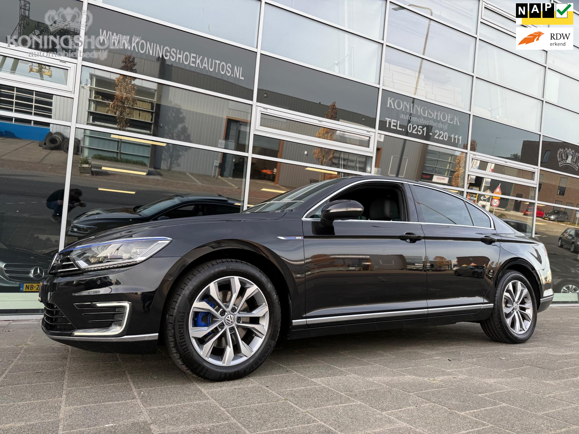 Volkswagen Passat 1.4 TSI GTE Connected Series Plus 2016 - voorkant