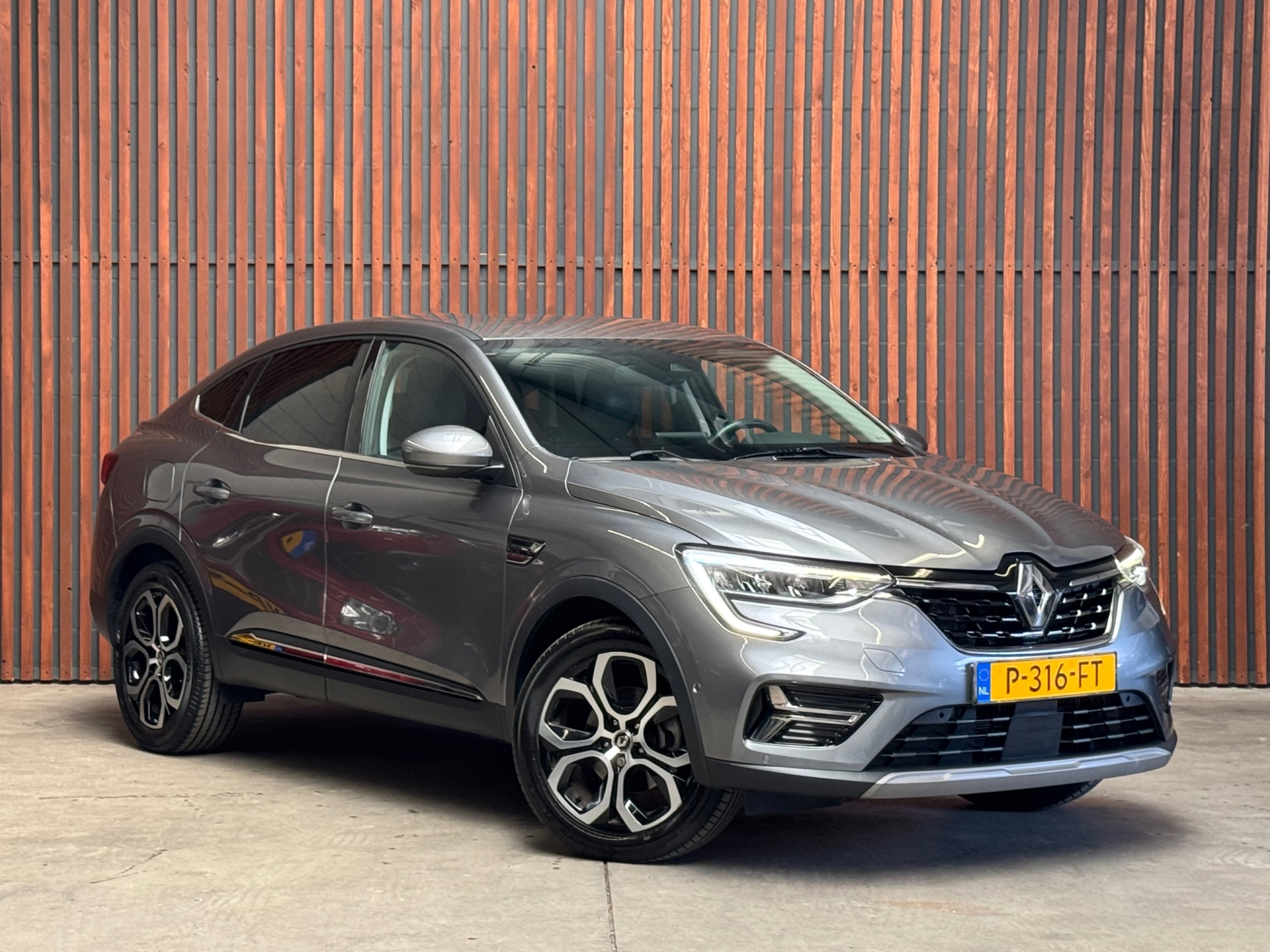 Foto van Renault Arkana E-tech