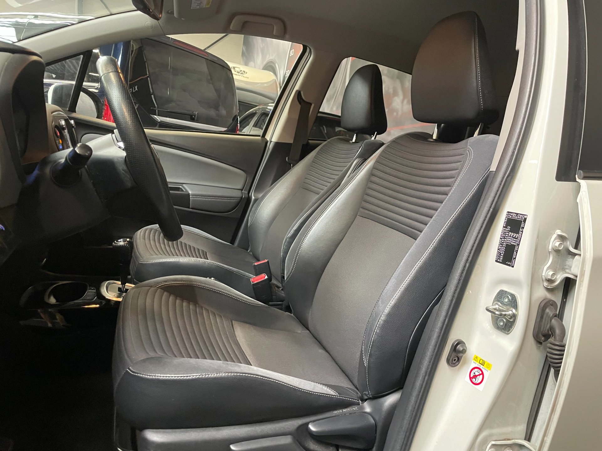 Foto van Toyota Toyota Yaris Hybrid