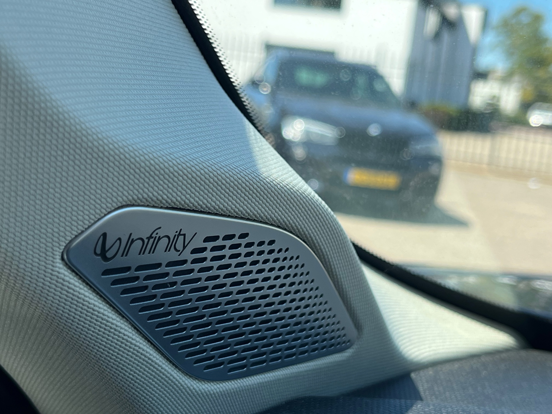 Foto van Lynk&co LYNK & Co 01