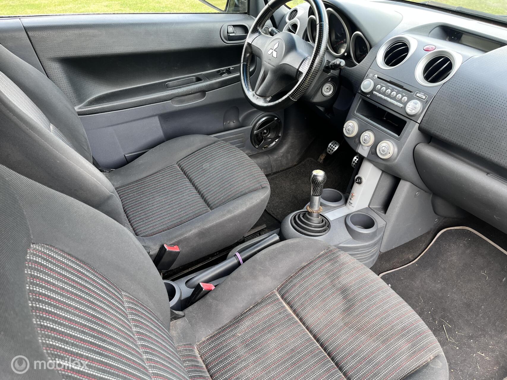 Foto van Mitsubishi Mitsubishi Colt