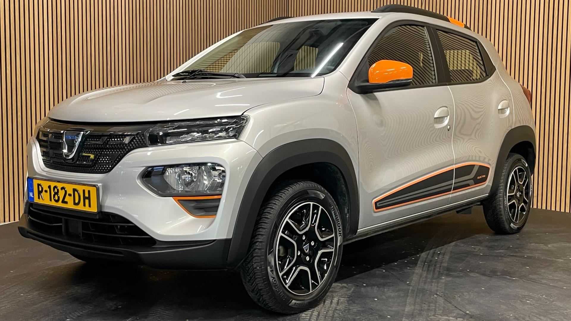 Foto van Dacia Spring