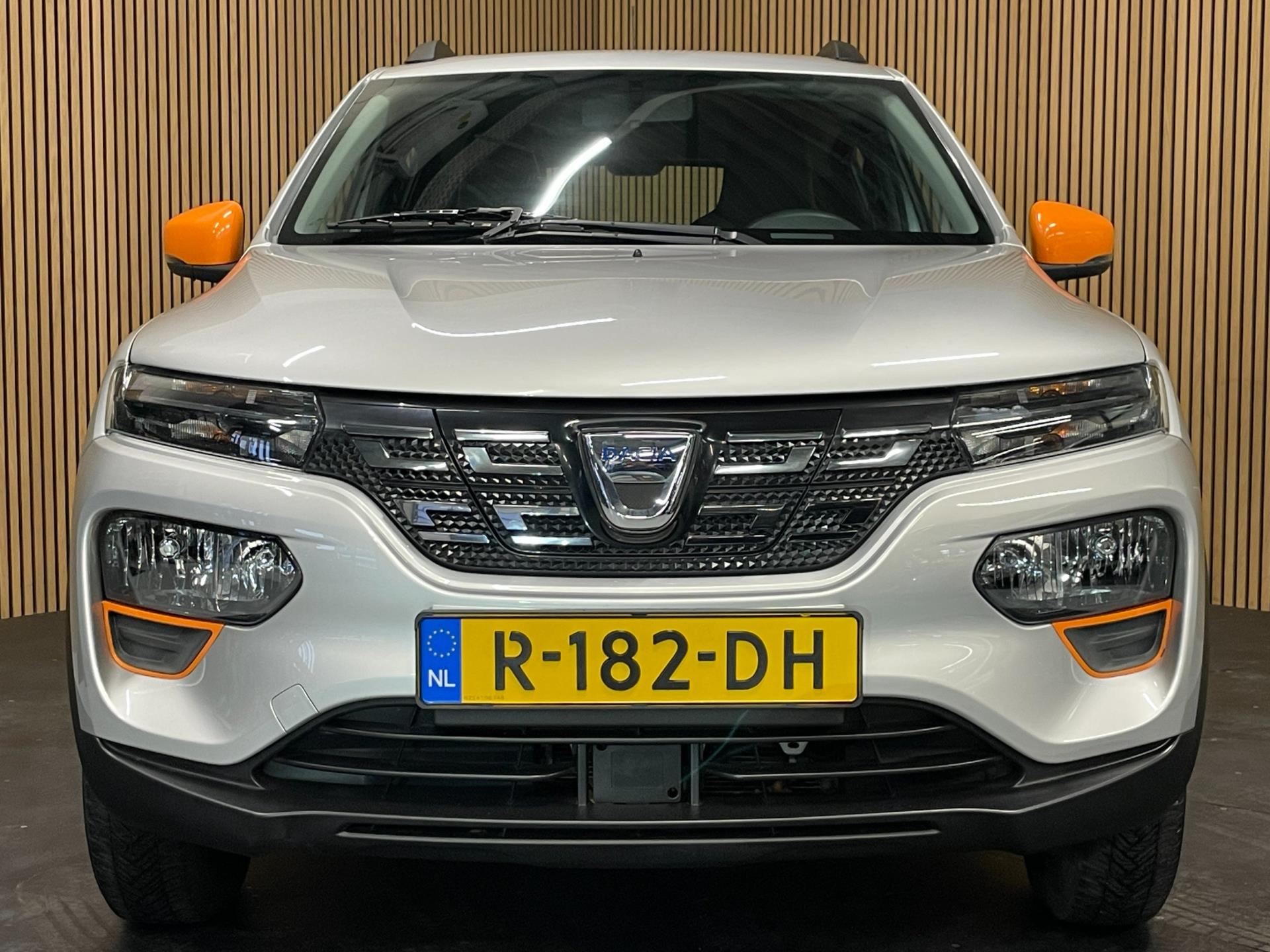 Foto van Dacia Spring