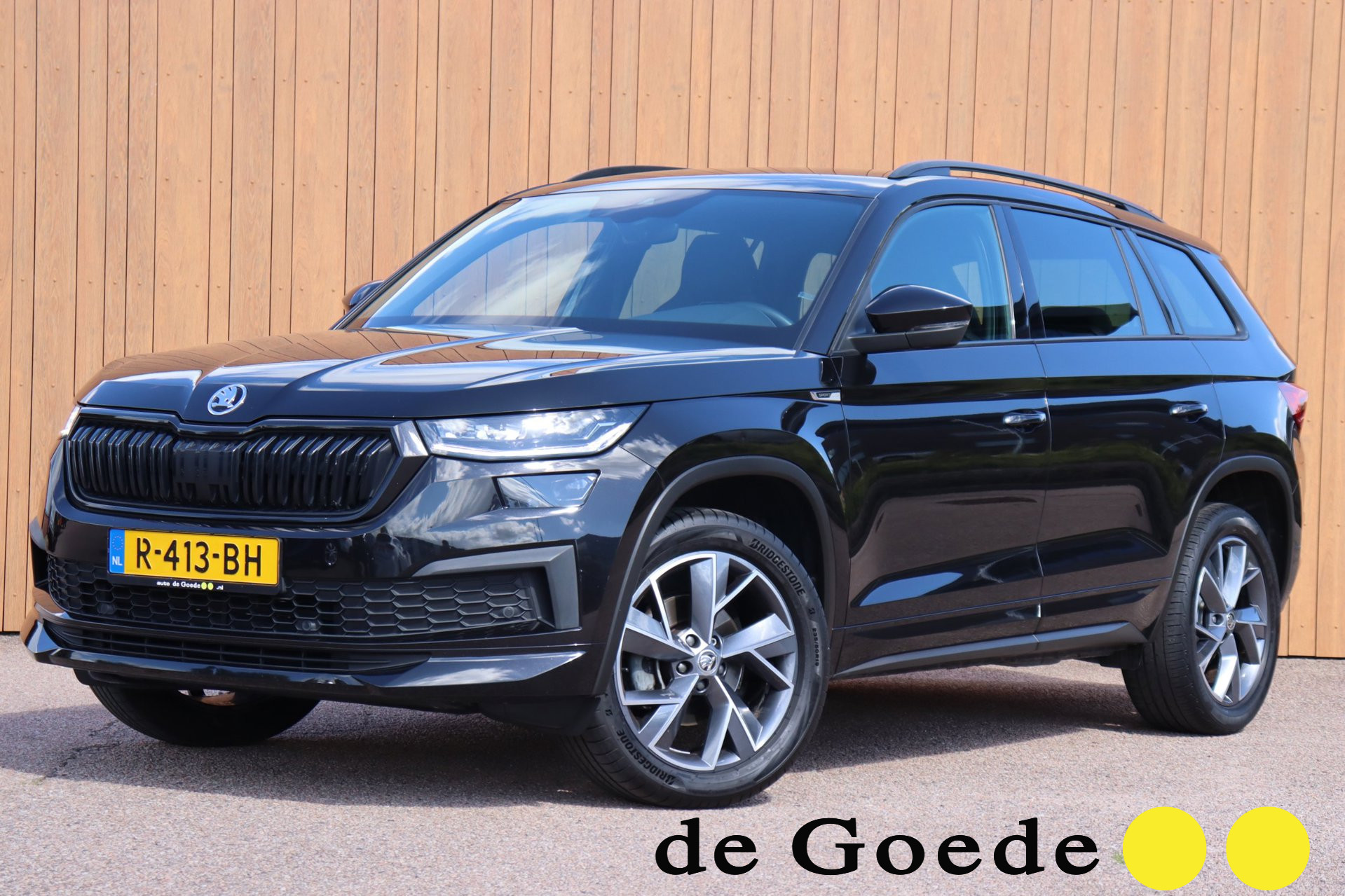 Skoda Kodiaq 1.5 TSI Sportline Business org.NL trekhaak camera stoelverw. 2022 - voorkant