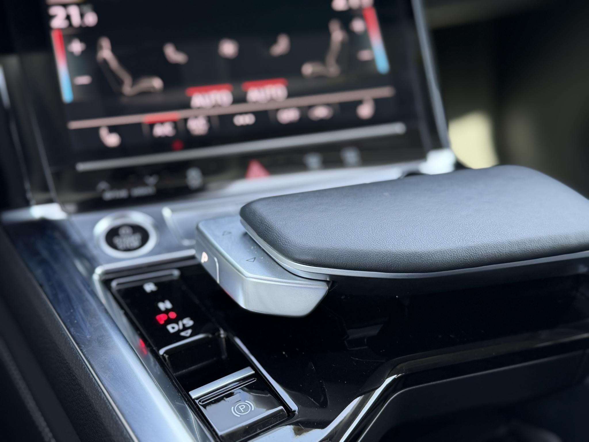Foto van Audi E-tron