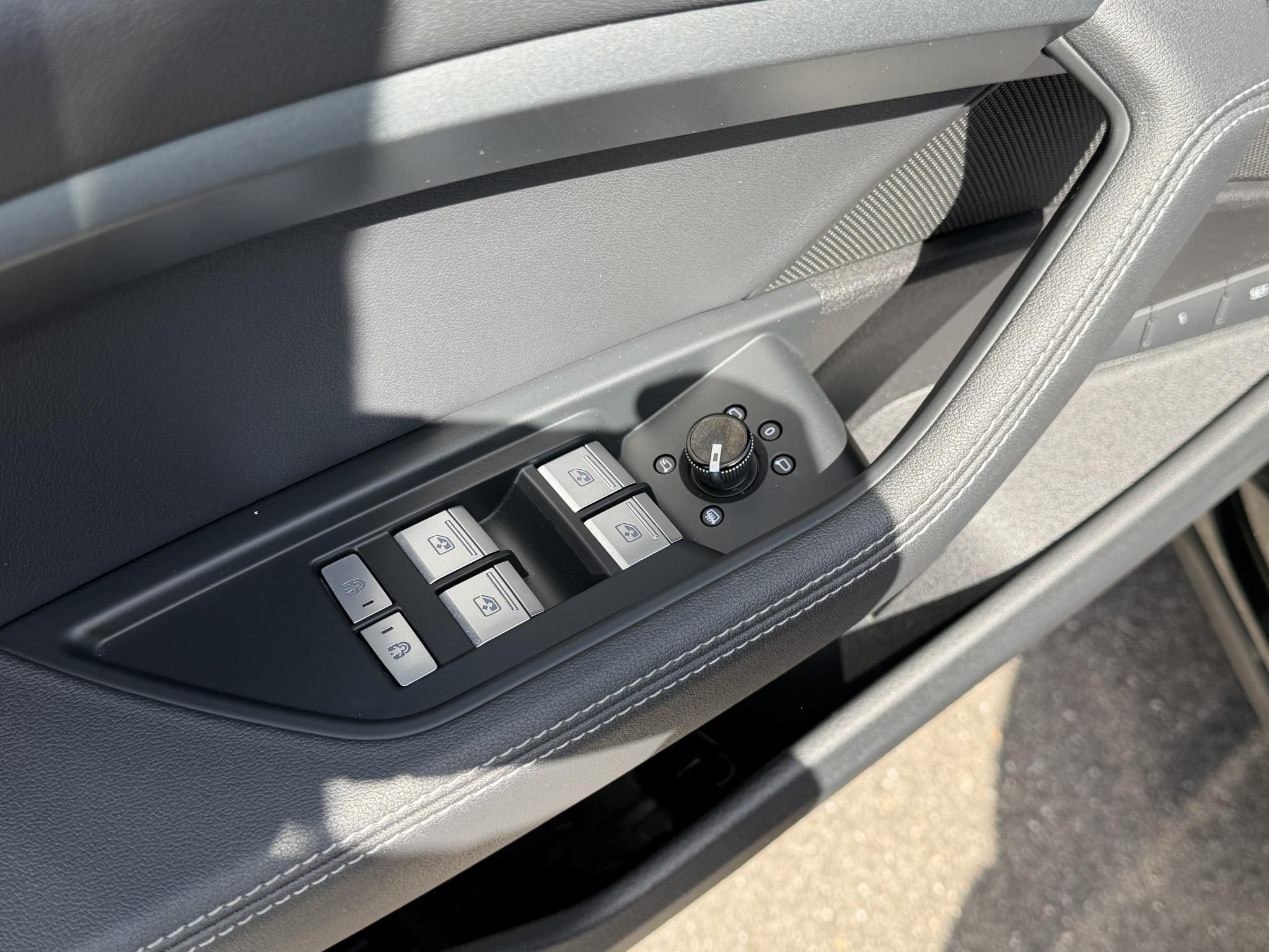 Foto van Audi E-tron