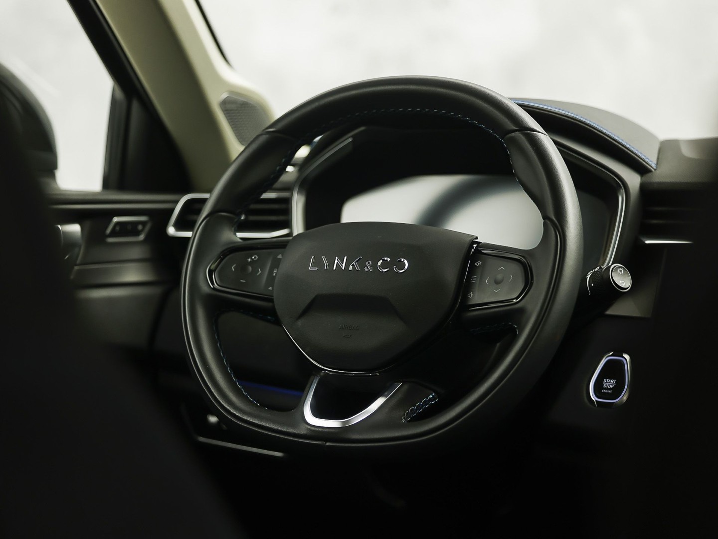 Foto van Lynk&co LYNK & Co 01