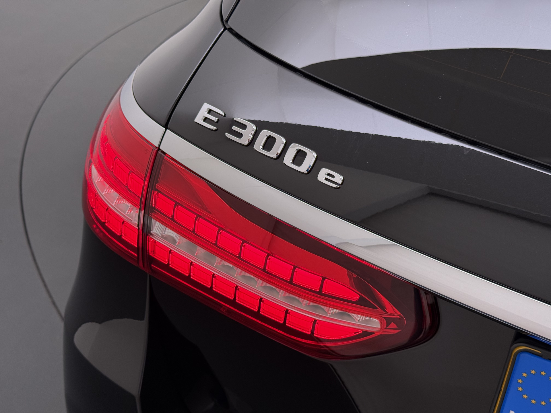 Foto van Mercedes-Benz E 300 E