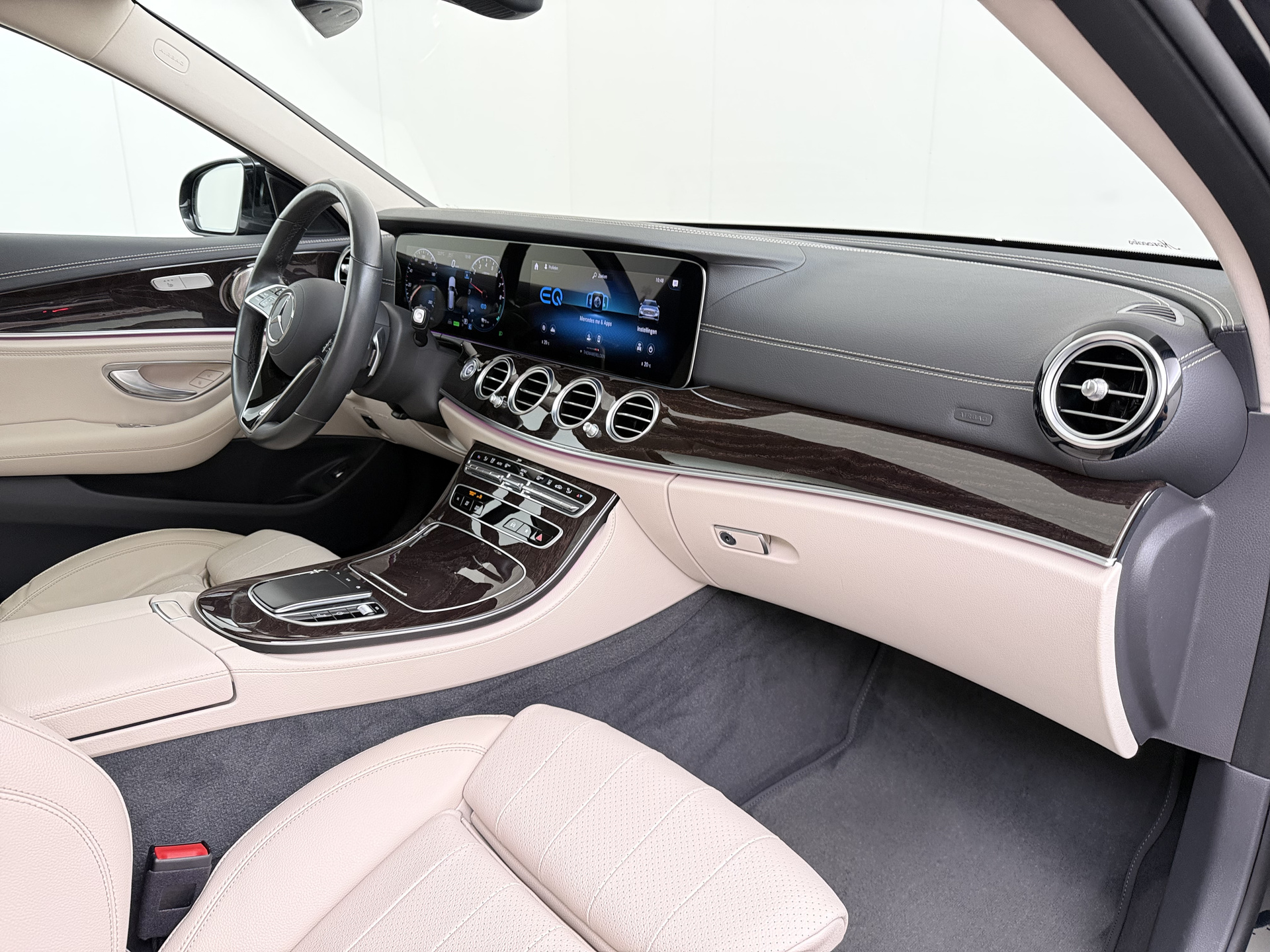Foto van Mercedes-Benz E 300 E