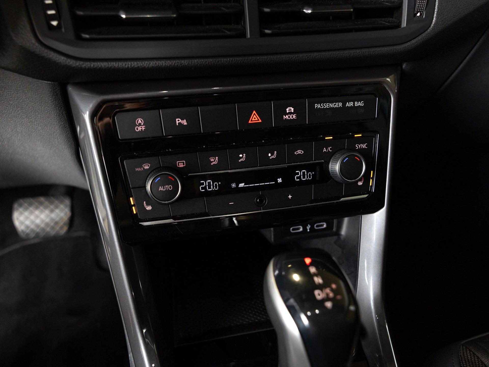 Foto van Volkswagen T-cross