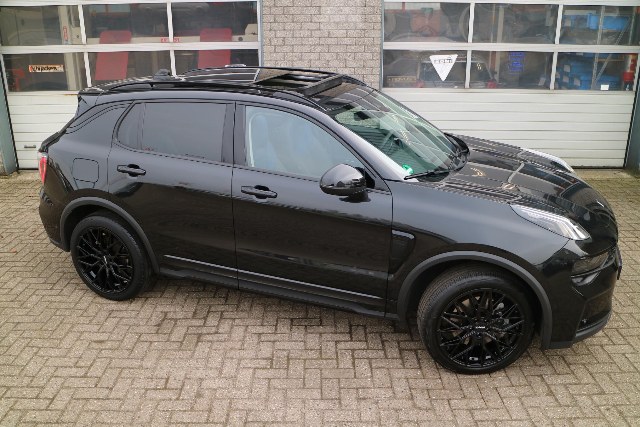 Foto van Lynk&co LYNK & Co 01