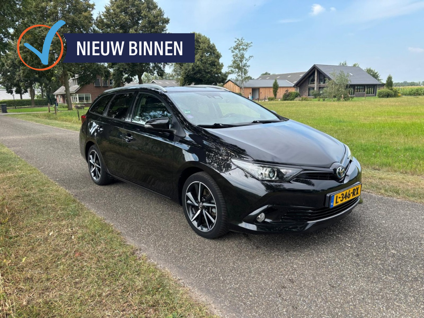Toyota Toyota Auris 1.8 Hybr. Dynamic | Navi | Camera | Stoelverwarming | 2018 - voorkant