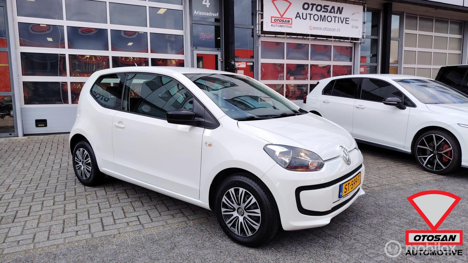 Volkswagen Up 1.0 move up! BlueMotion ** NIEUWE KOPPELINGSSET! ** 2015 - voorkant