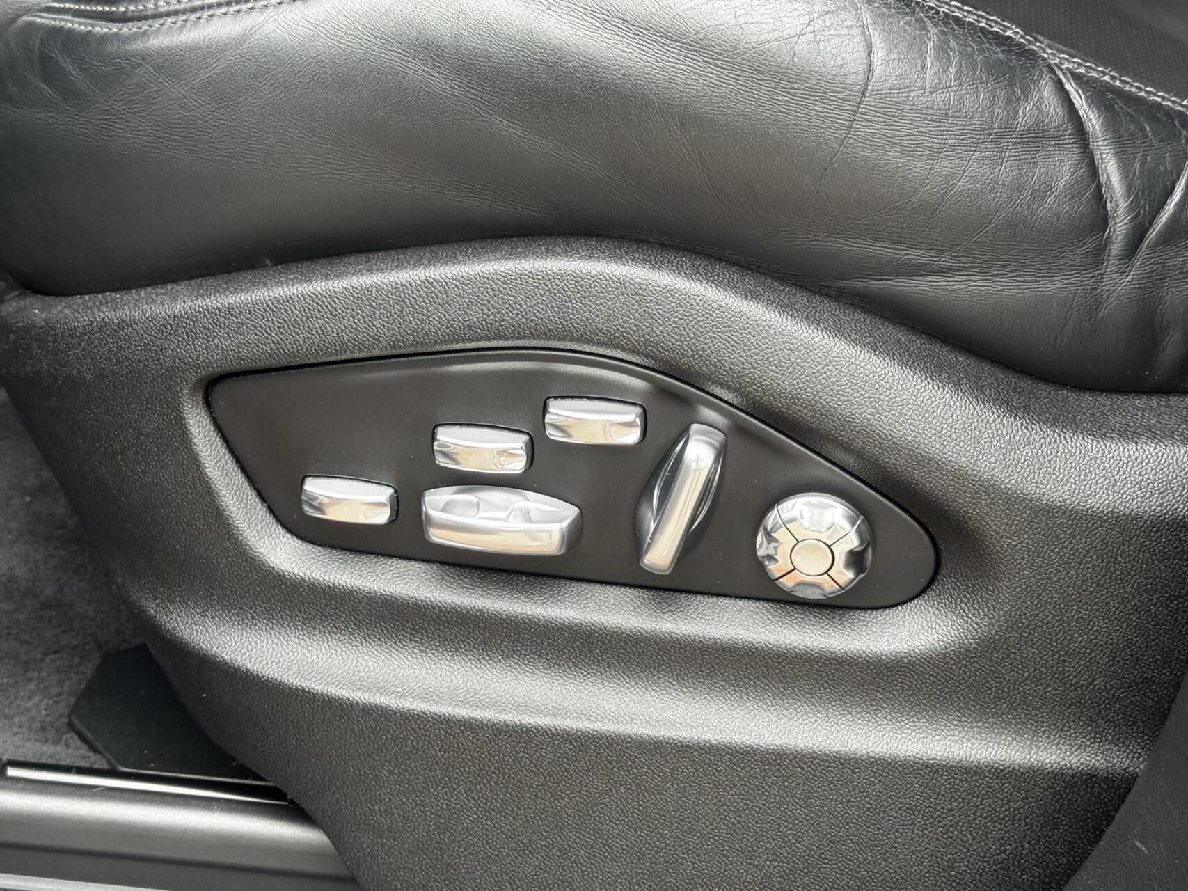 Foto van Porsche Cayenne Turbo