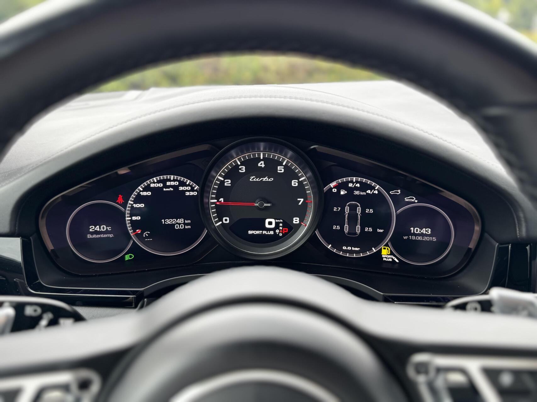 Foto van Porsche Cayenne Turbo