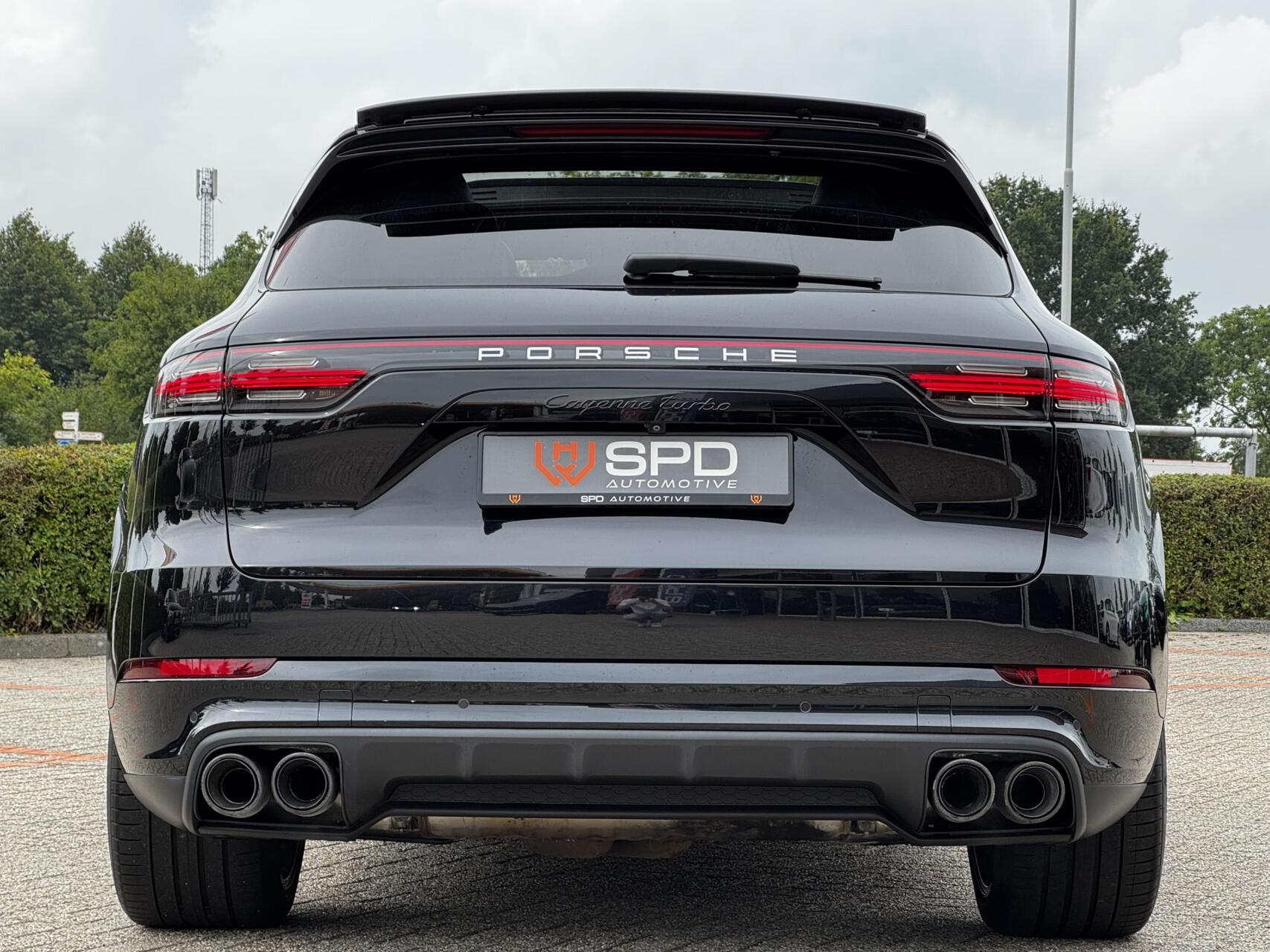 Foto van Porsche Cayenne Turbo