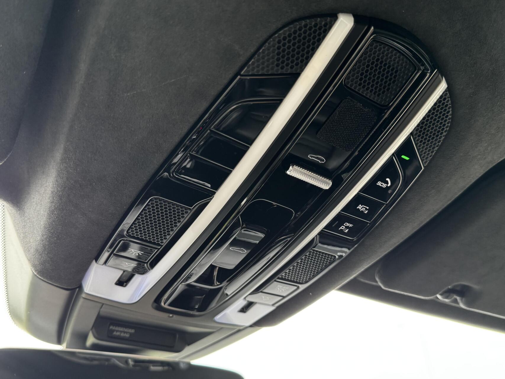 Foto van Porsche Cayenne Turbo