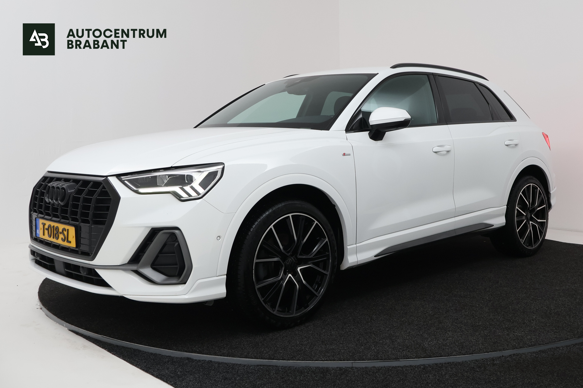 Audi Q3 35 TFSI S Line Pro Line (STOELVERWARMING, CAMERA, CRUISE ADAPTIEF, NAVIGATIE) 2019 - voorkant