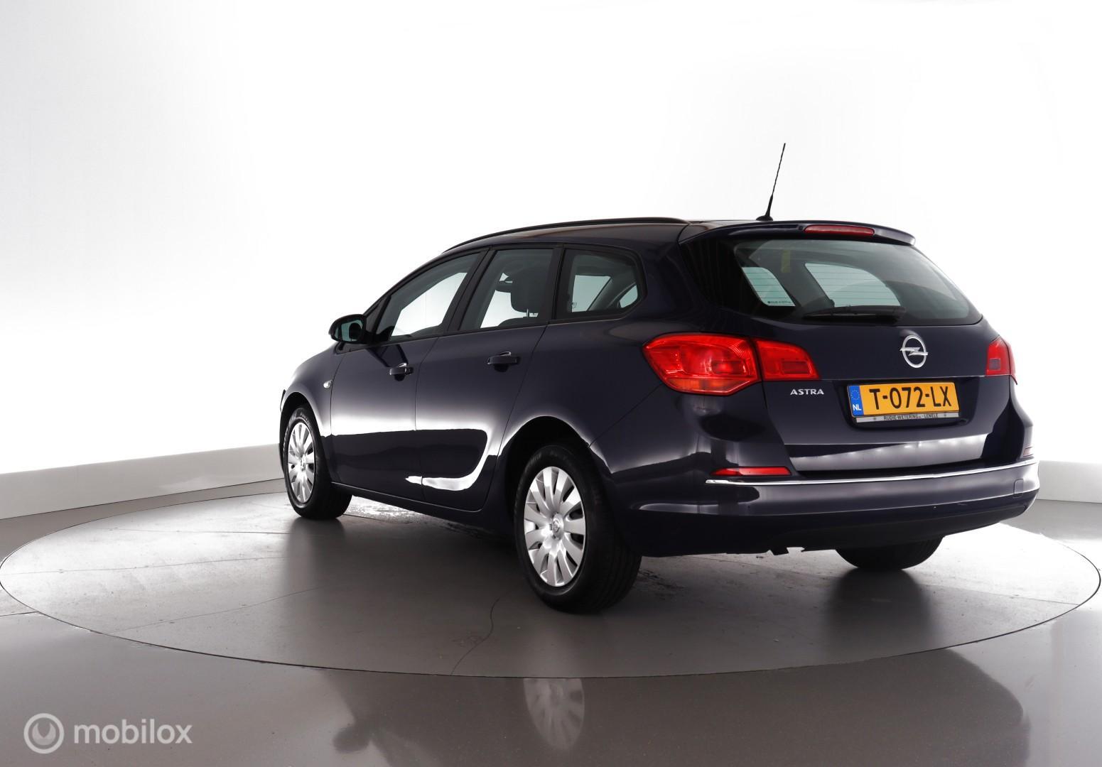 Foto van Opel Astra Sports Tourer