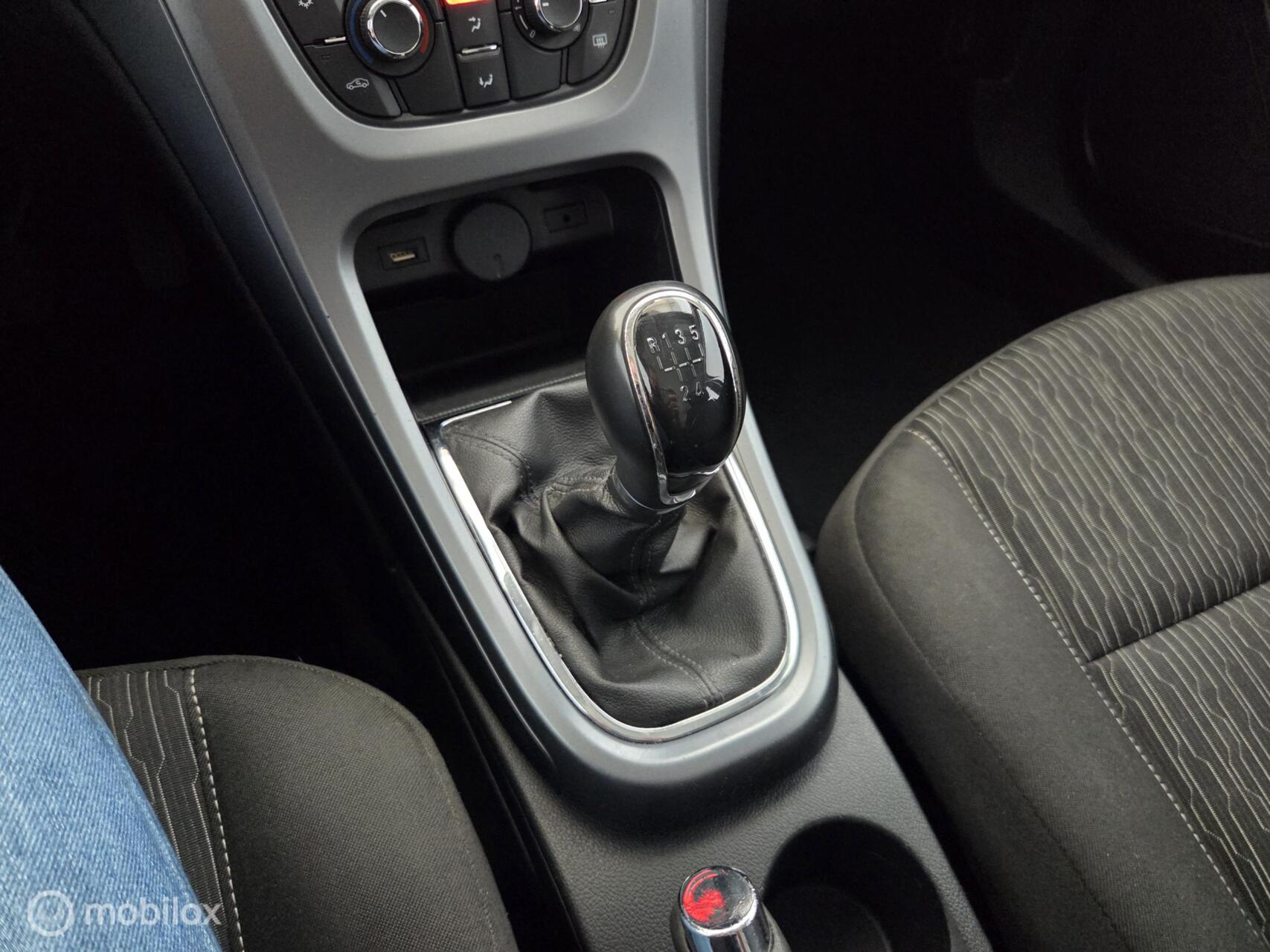 Foto van Opel Astra Sports Tourer
