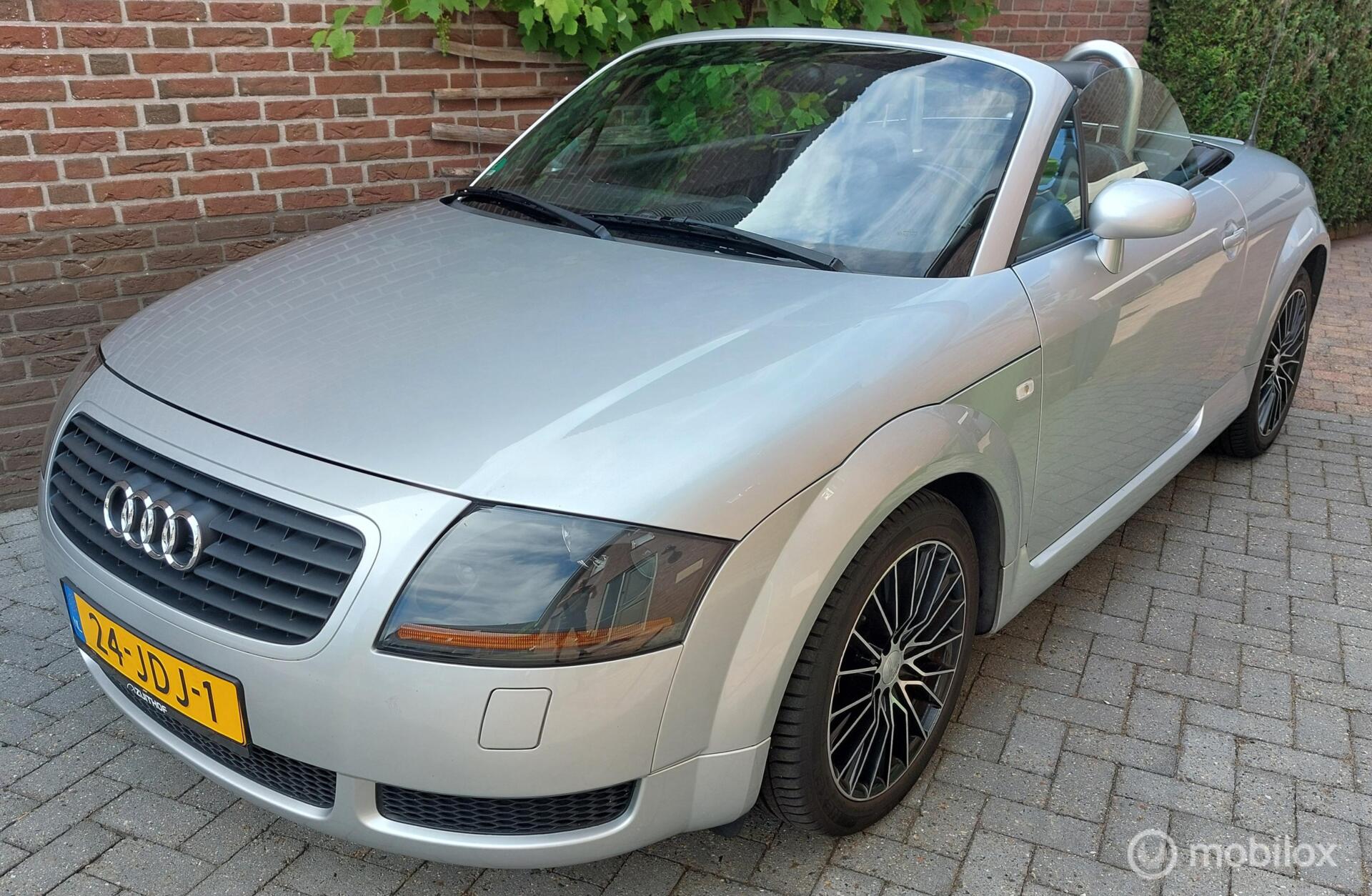 Audi TT 1.8 5V Turbo ZEER MOOI EN GOED. BOEKJES!! 2000 - voorkant