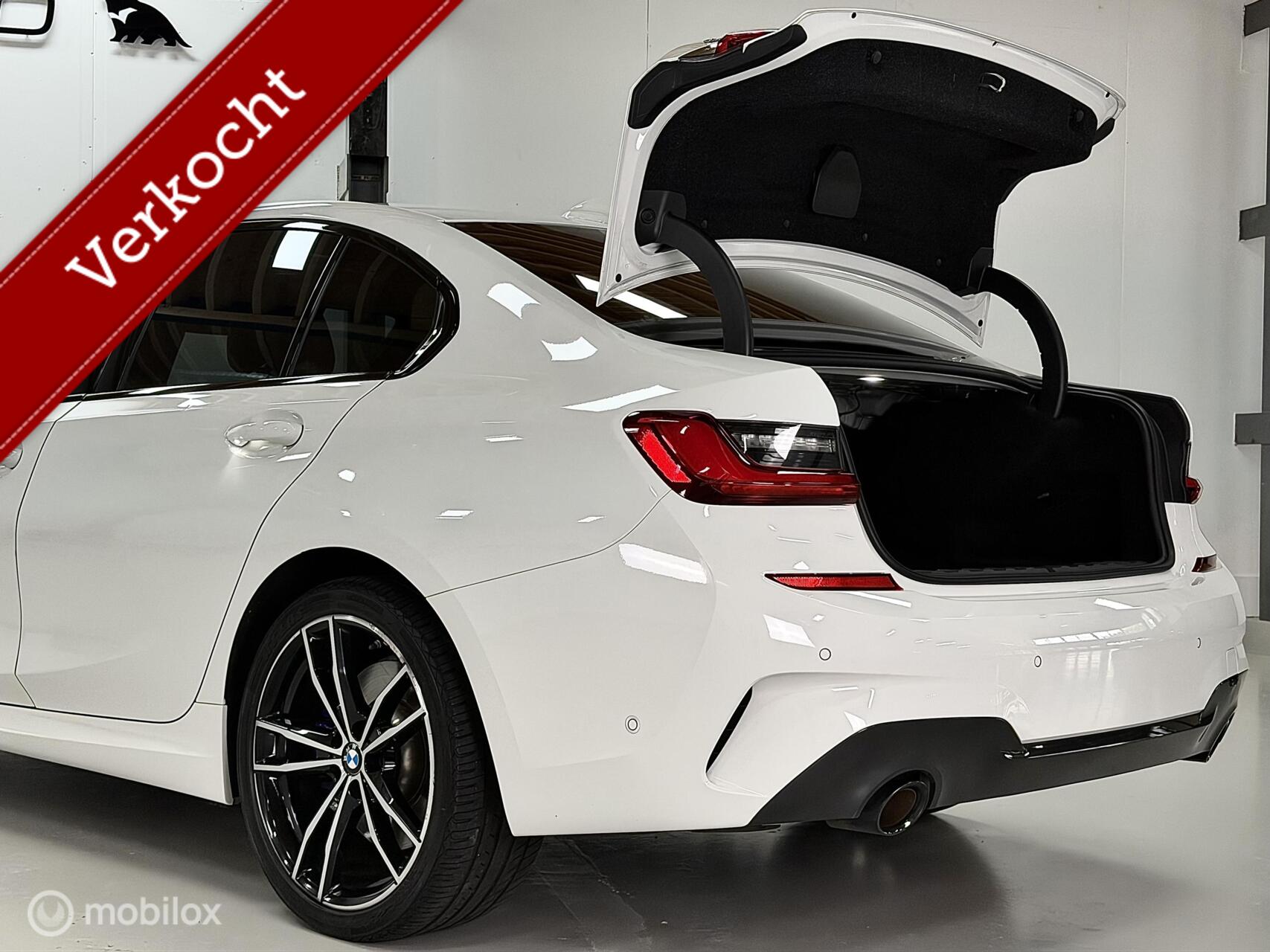 Foto van BMW 330e xDrive