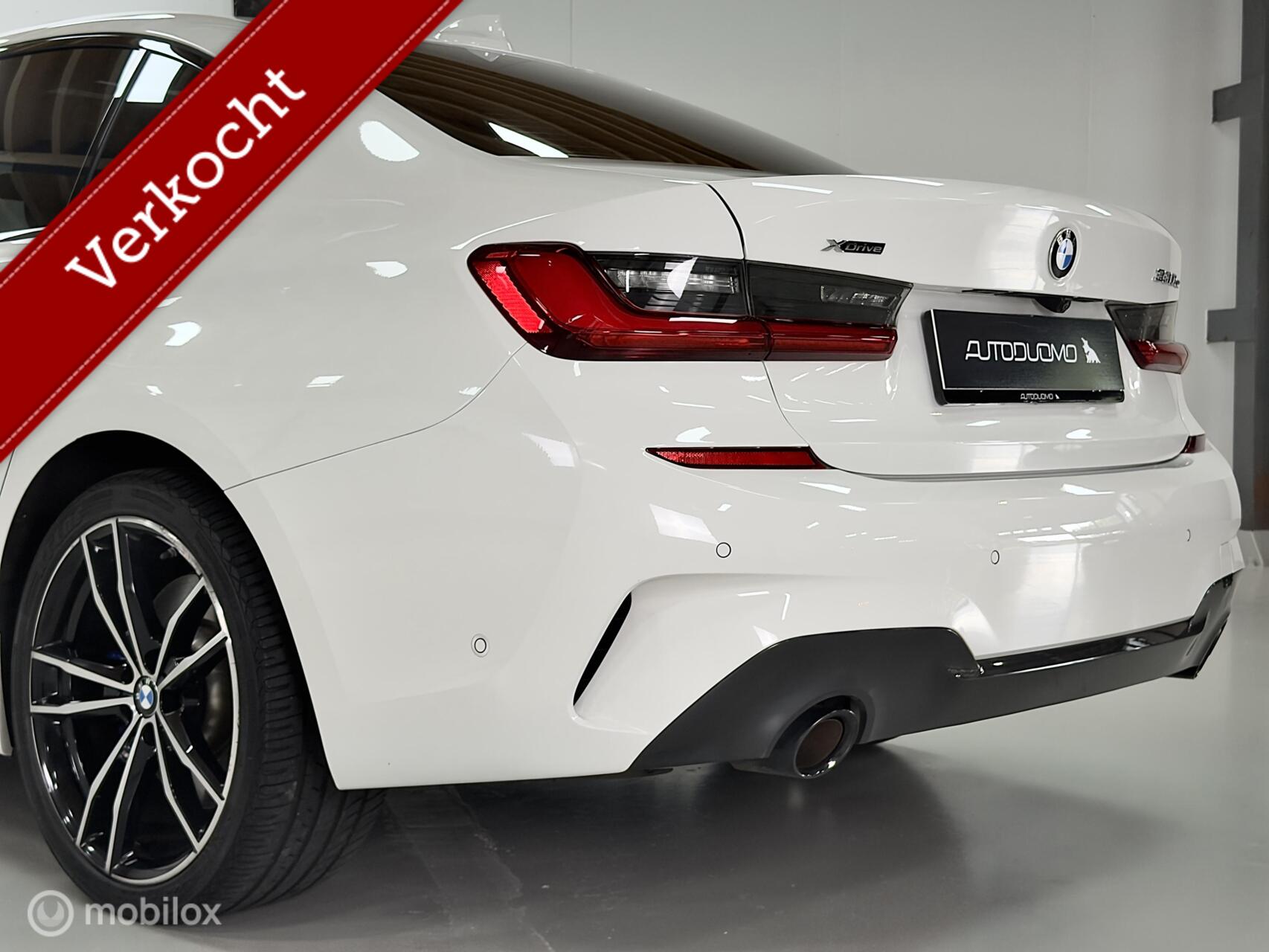 Foto van BMW 330e xDrive
