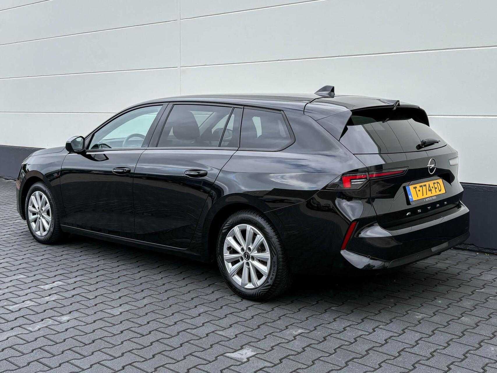 Foto van Opel Astra Sports Tourer