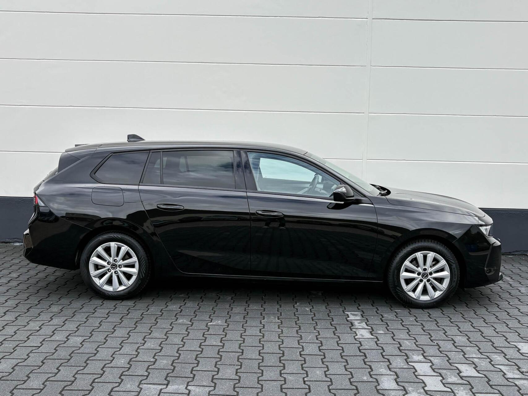Foto van Opel Astra Sports Tourer