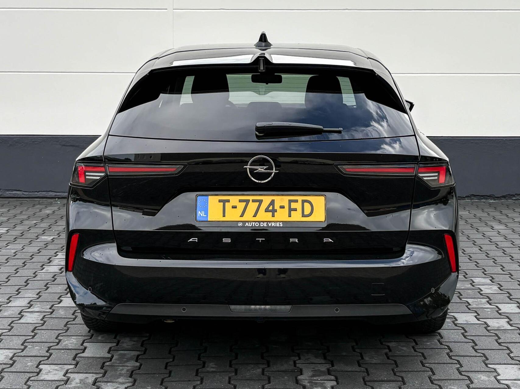Foto van Opel Astra Sports Tourer