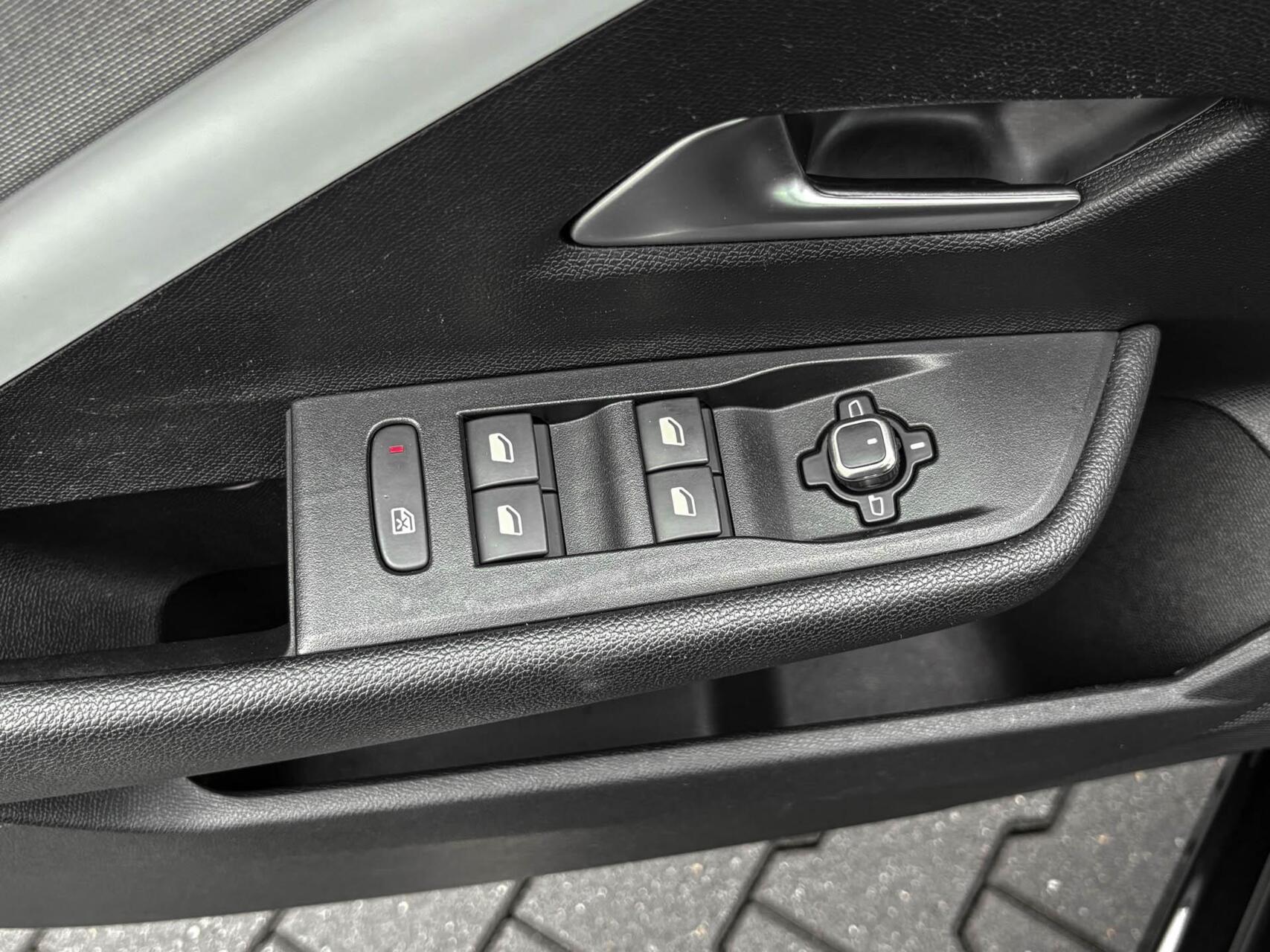 Foto van Opel Astra Sports Tourer