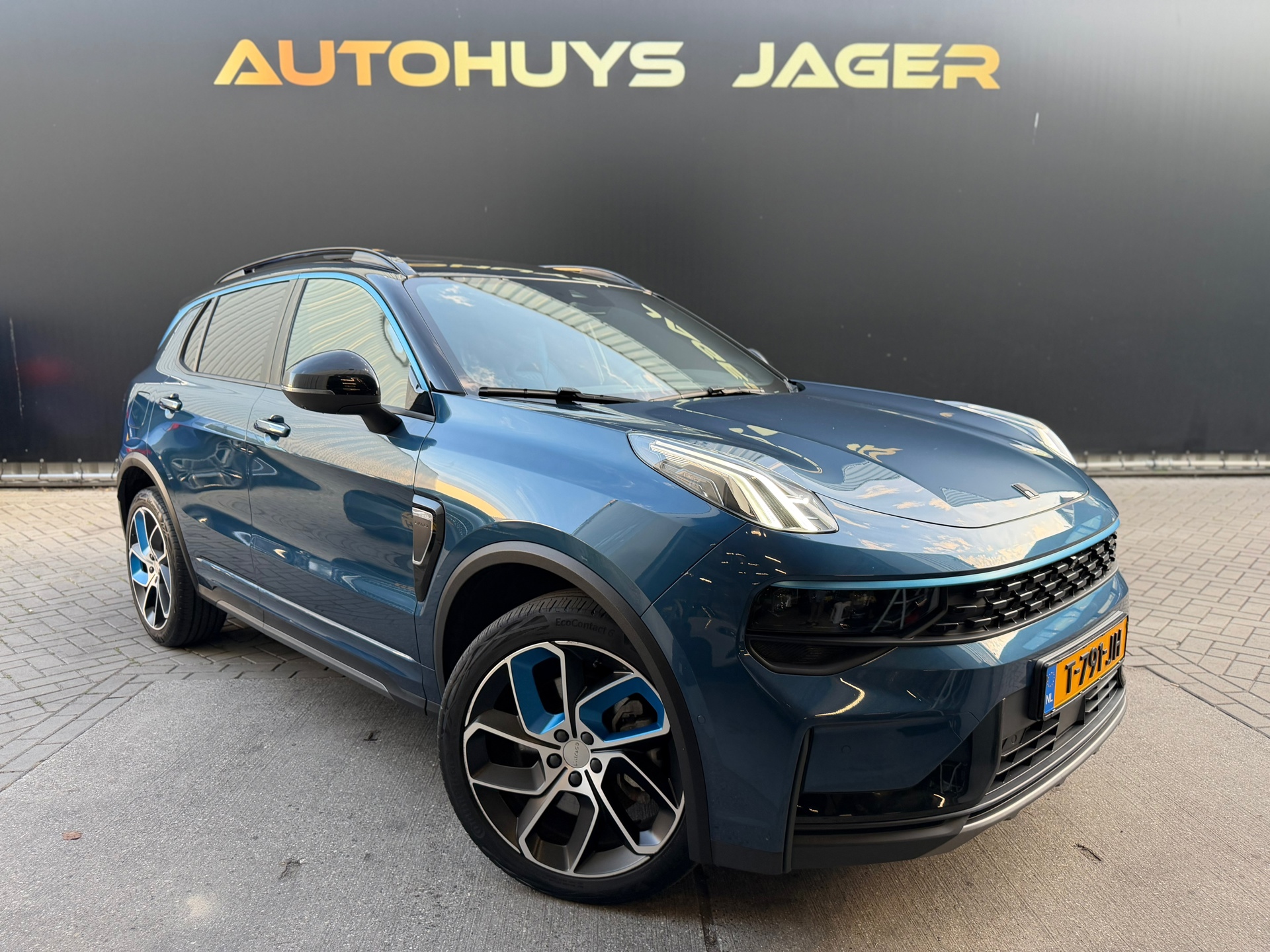 Foto van Lynk&co LYNK & Co 01