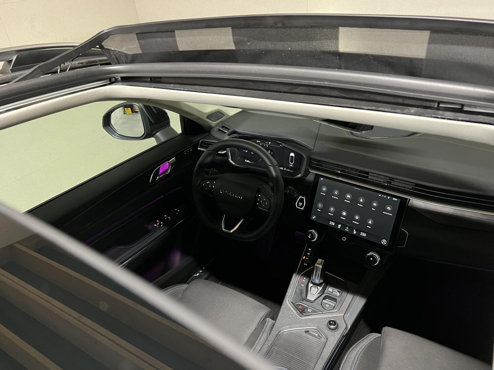 Foto van Lynk&co LYNK & Co 01