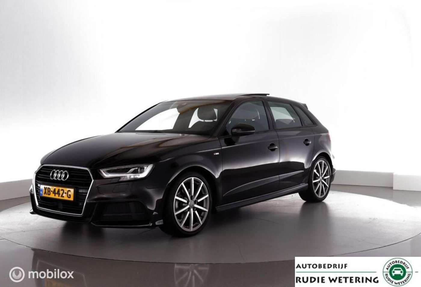 Audi A3 Sportback 35 TFSI CoD Sport S Line Edition pano|trekhaak|B&O|acc|virtual|lmv18 2018 - voorkant