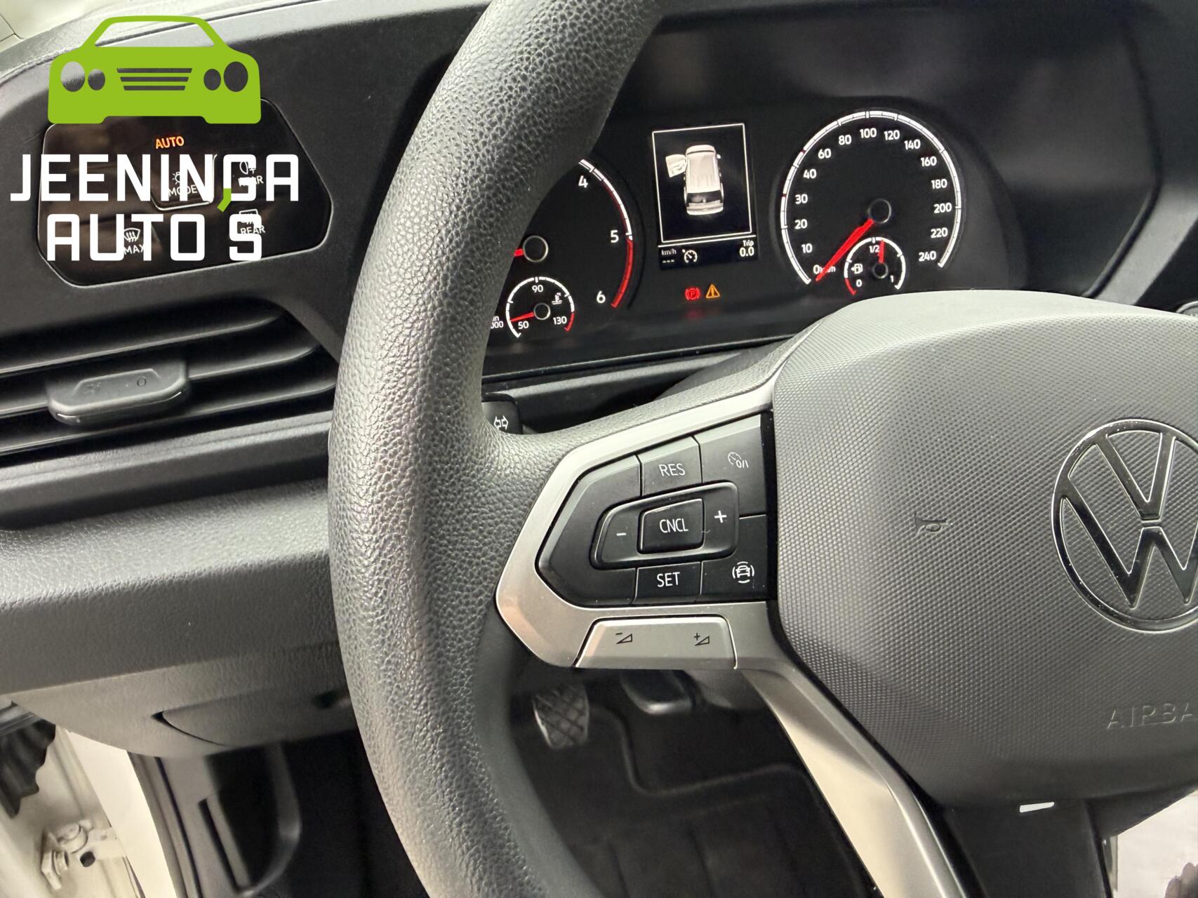Foto van Volkswagen Caddy Modified Partition Wall