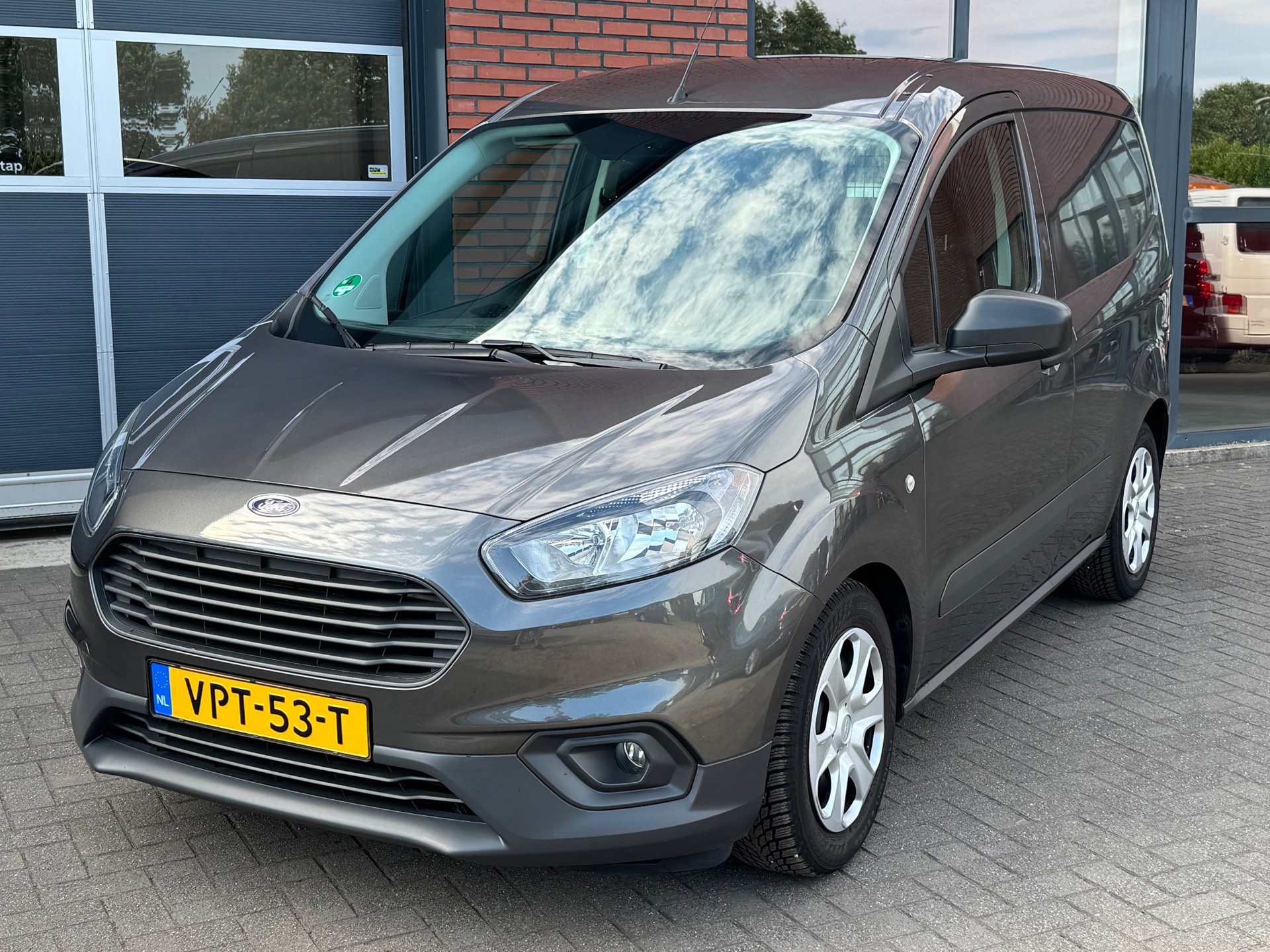 Foto van Ford Transit Courier