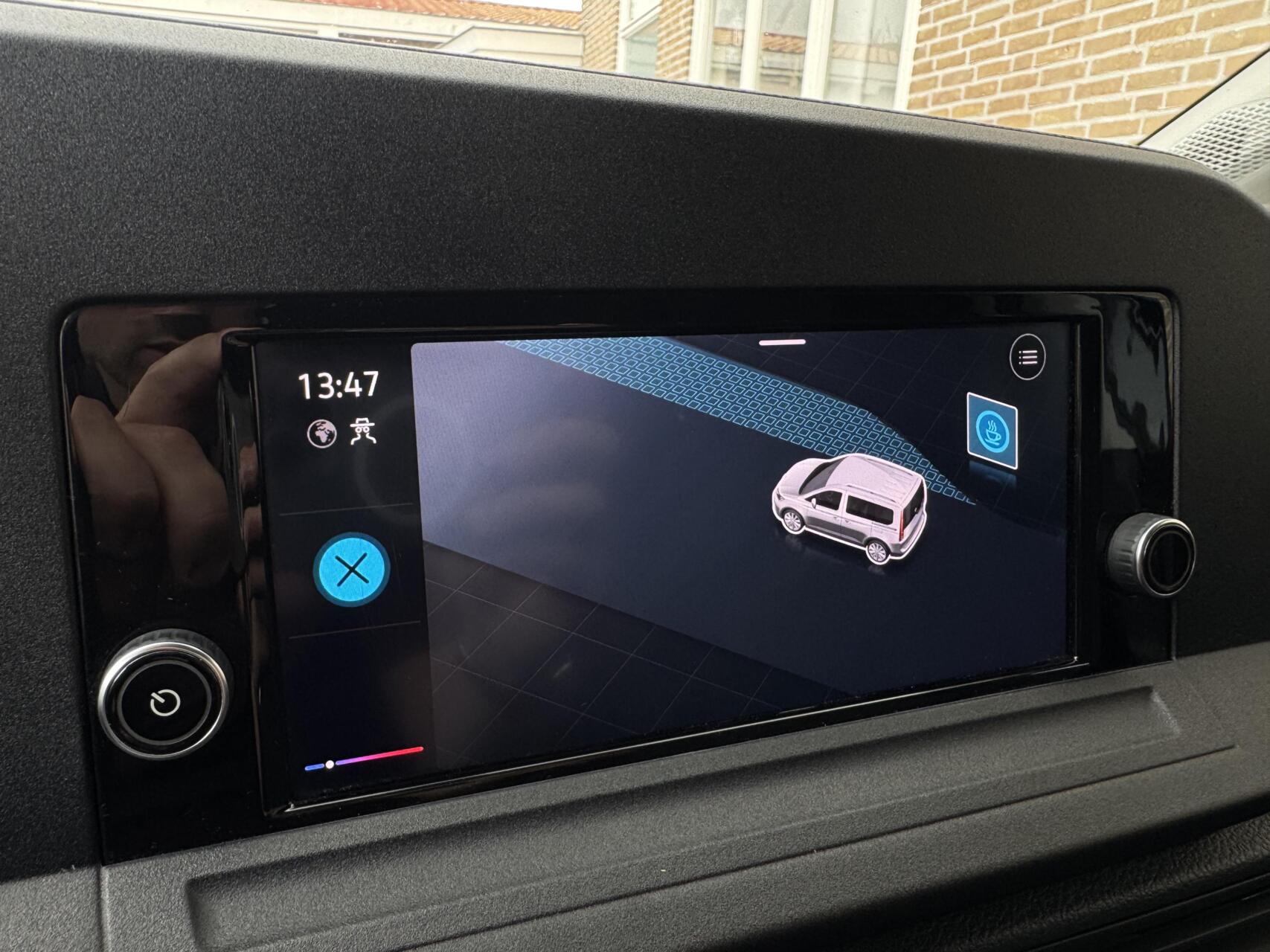 Foto van Volkswagen Caddy Modified Partition Wall