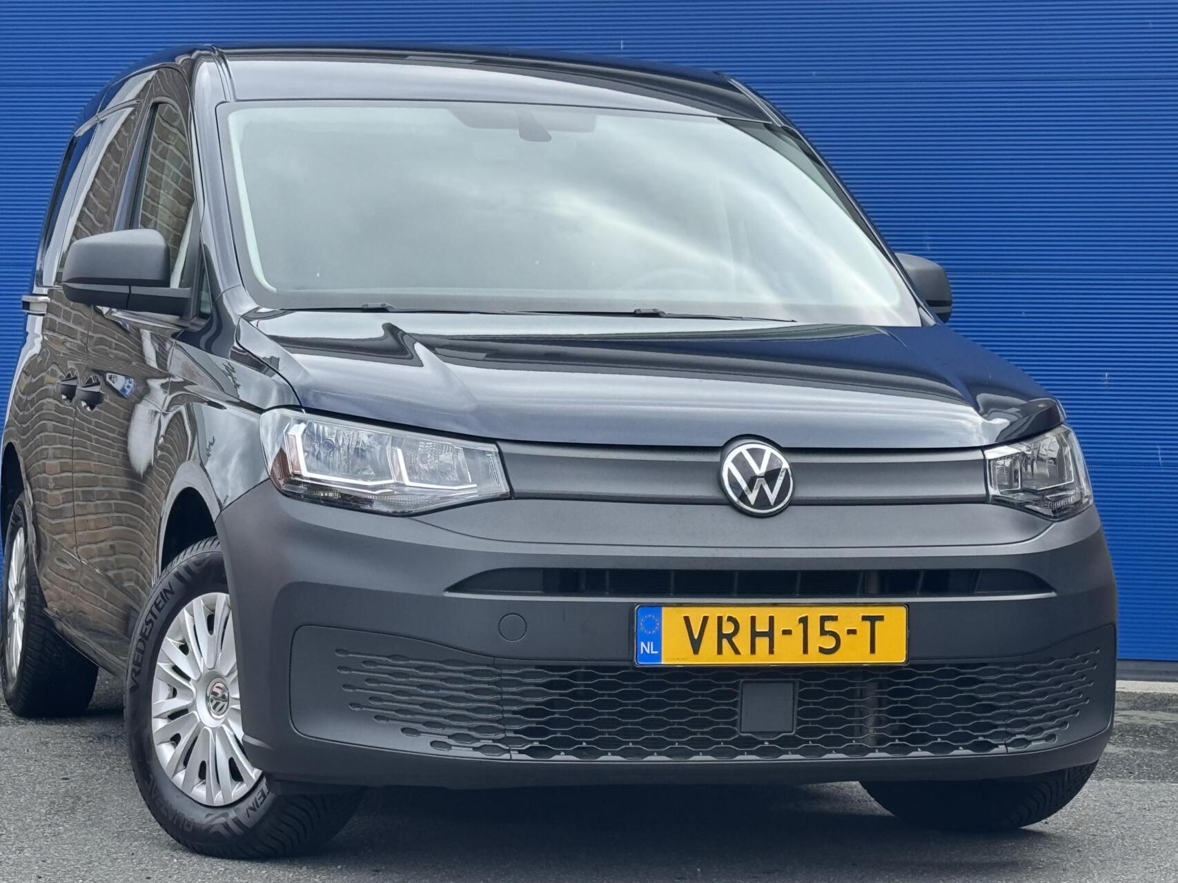 Foto van Volkswagen Caddy Modified Partition Wall