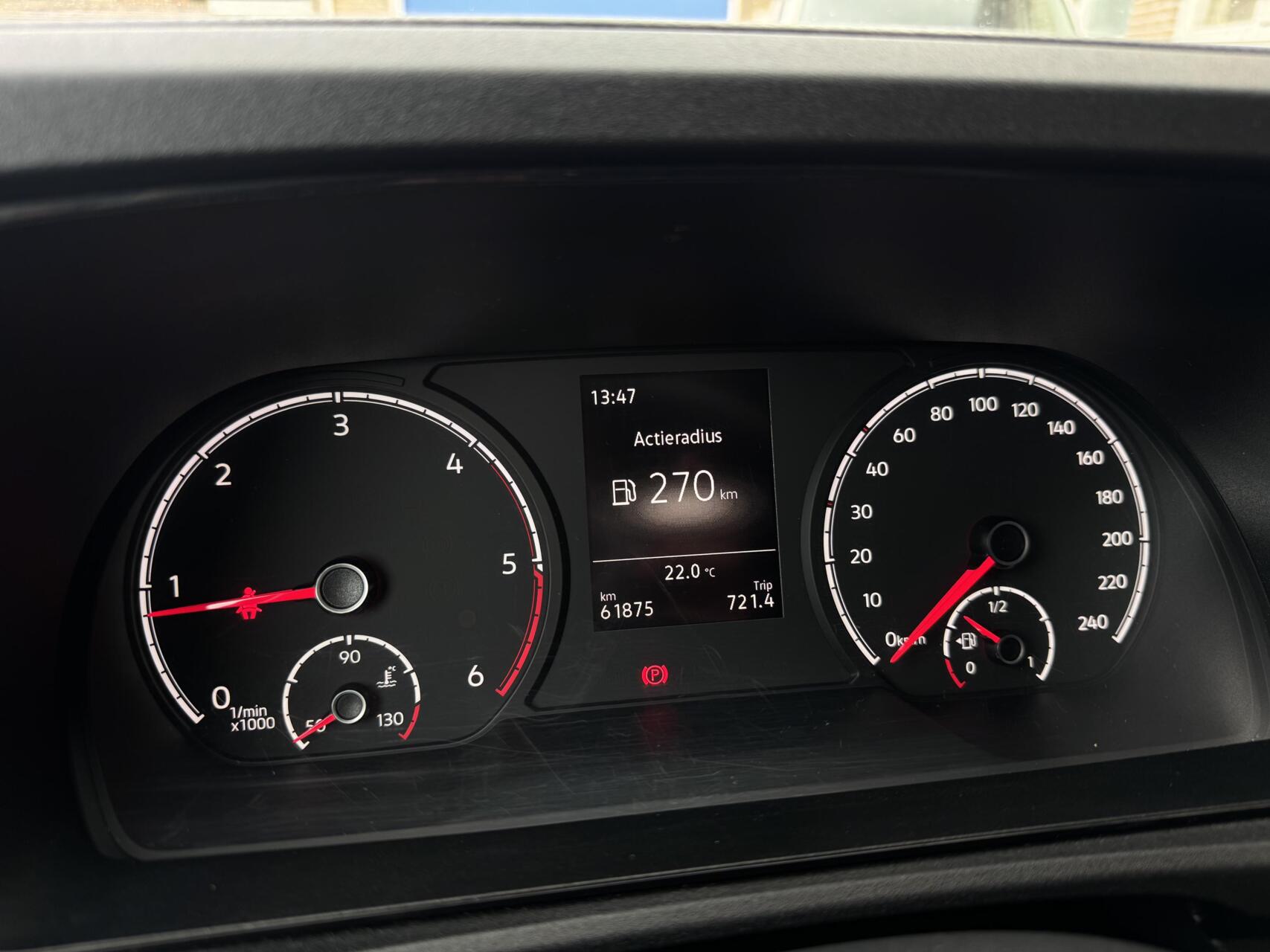 Foto van Volkswagen Caddy Modified Partition Wall