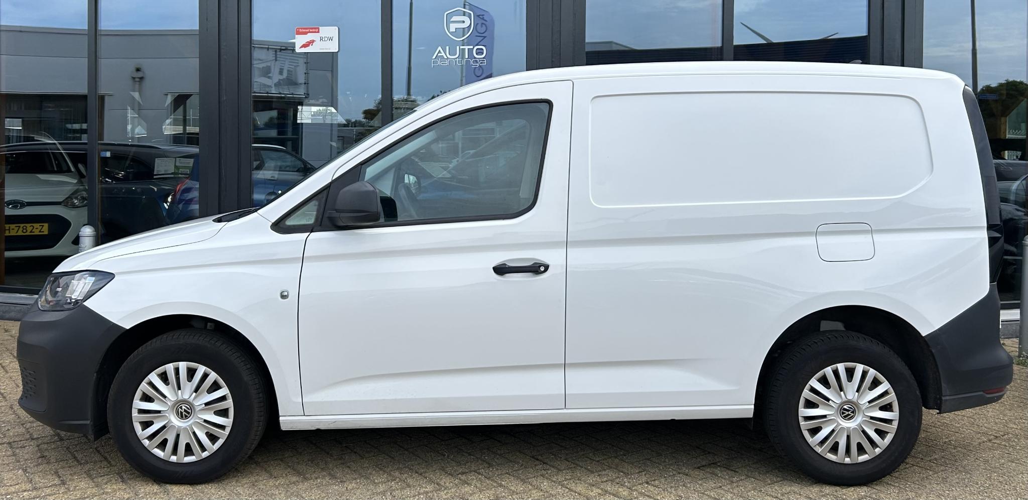 Foto van Volkswagen Caddy Modified Partition Wall