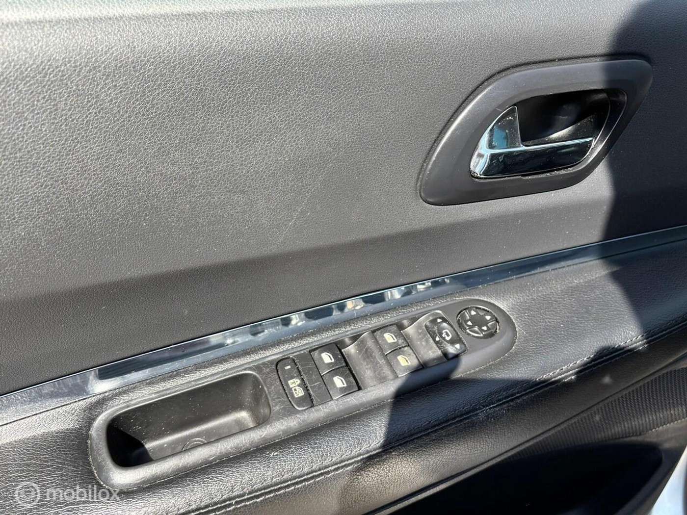 Foto van Peugeot 5008